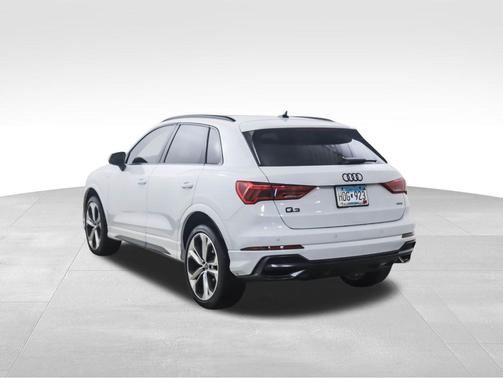 2022 Audi Q3 45 S line Premium Plus