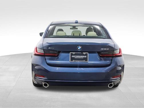 2026 BMW 330 i xDrive