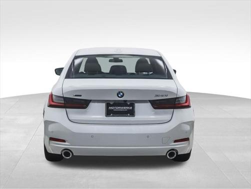 2025 BMW 330 i xDrive