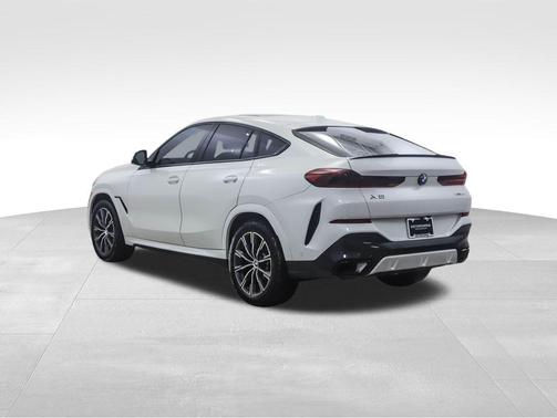 2024 BMW X6 xDrive40i