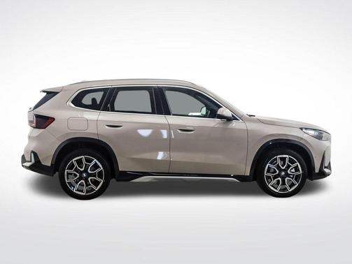 Dune Grey Metallic 2026 BMW X1 xDrive28i