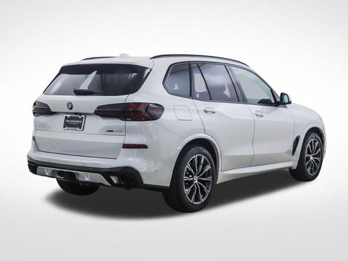 Mineral White Metallic 2026 BMW X5 PHEV xDrive50e