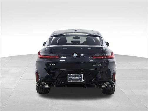 2025 BMW X4 xDrive30i