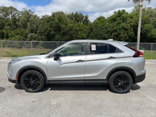 2022 Mitsubishi Eclipse Cross LE
