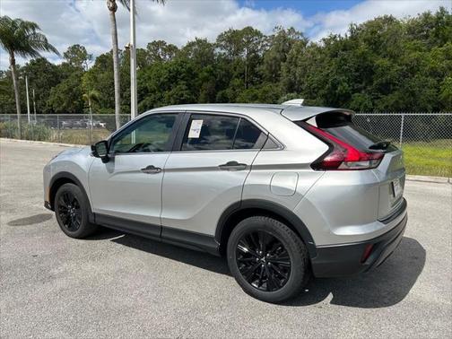 2022 Mitsubishi Eclipse Cross LE