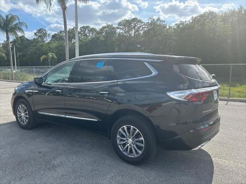 2022 Buick Enclave FWD Premium
