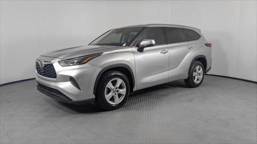 2022 Toyota Highlander L