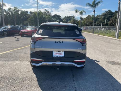 2023 Kia Sportage Hybrid LX
