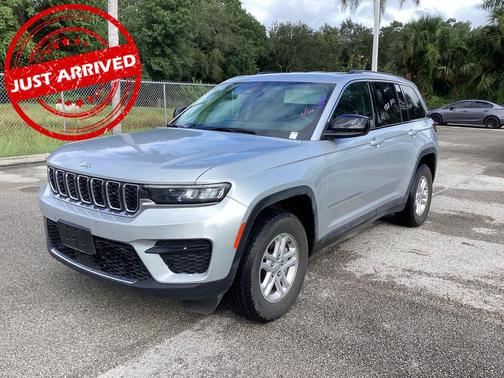2024 Jeep Grand Cherokee Laredo
