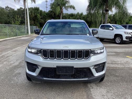 2024 Jeep Grand Cherokee Laredo
