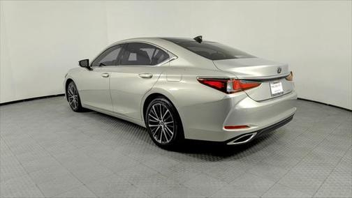 2022 Lexus ES 350 Base