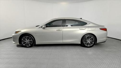 2022 Lexus ES 350 Base