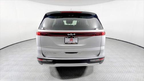 2022 Kia Carnival LX