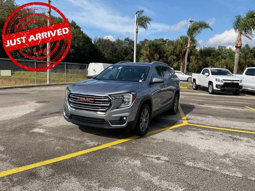 2024 GMC Terrain SLT