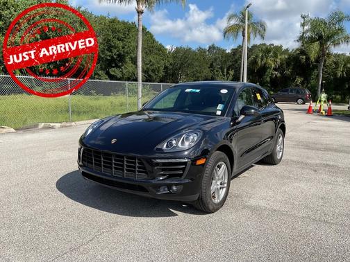2017 Porsche Macan SUV