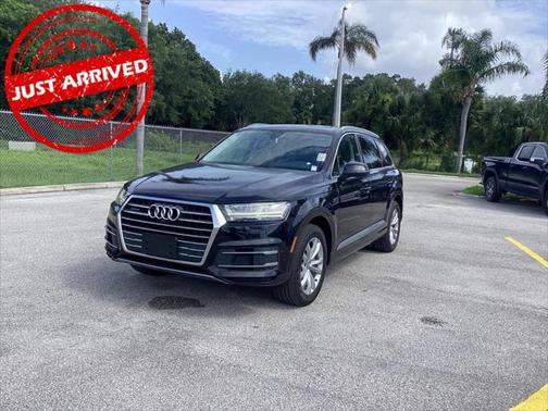 2019 Audi Q7 45 Premium Plus