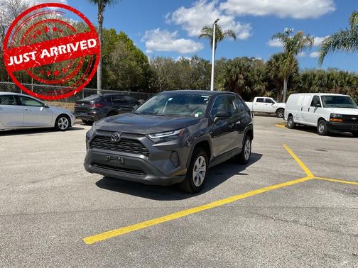 2024 Toyota RAV4 LE