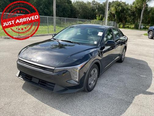 2025 Kia K4 LX