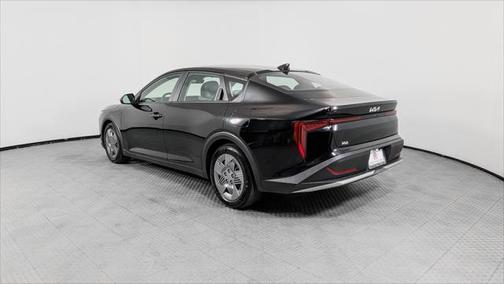 2025 Kia K4 LX