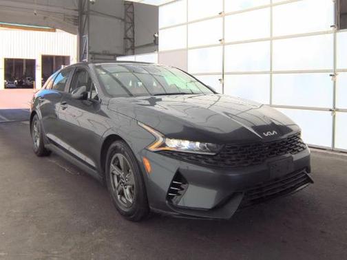 2022 Kia K5 LXS