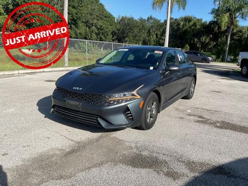 2022 Kia K5 LXS