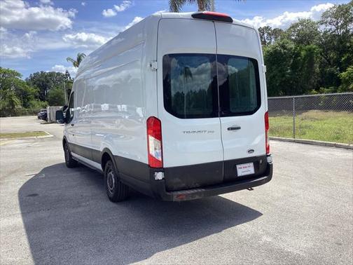 2022 Ford Transit-250 Base