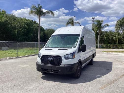 2022 Ford Transit-250 Base