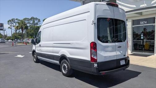 2022 Ford Transit-250 Base