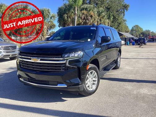 2023 Chevrolet Suburban LT