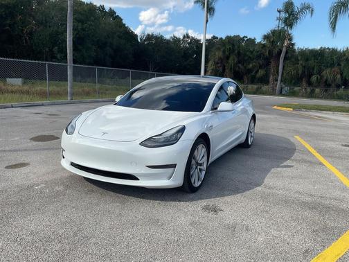 2020 Tesla Model 3 Standard Range Plus