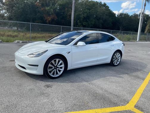 2020 Tesla Model 3 Standard Range Plus