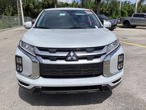 2024 Mitsubishi Outlander Sport SE