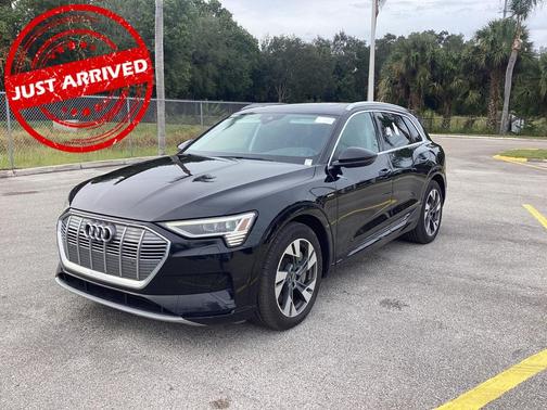 2021 Audi e-tron Premium