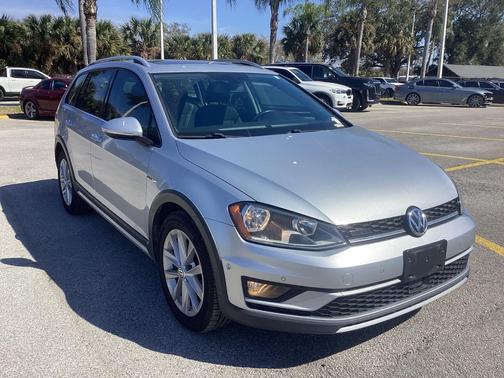 2017 Volkswagen Golf Alltrack TSI SE