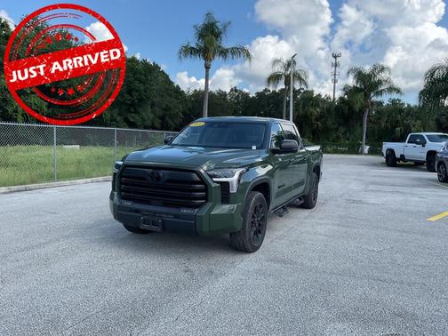 2022 Toyota Tundra SR5