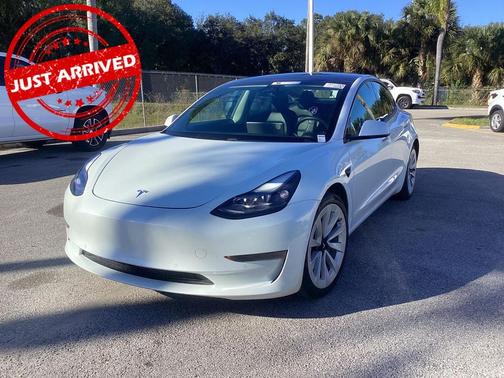 2021 Tesla Model 3 Standard Range Plus