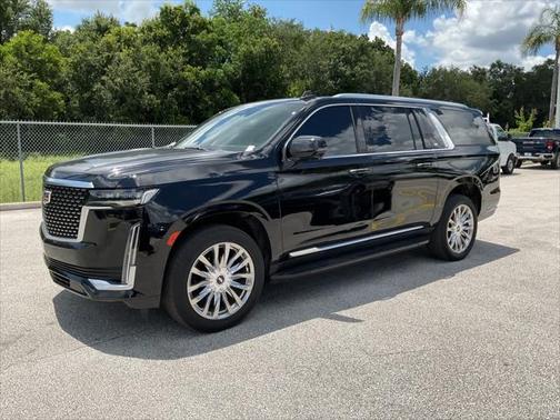 2022 Cadillac Escalade ESV Luxury