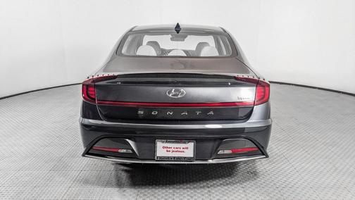 2023 Hyundai SONATA Hybrid SE