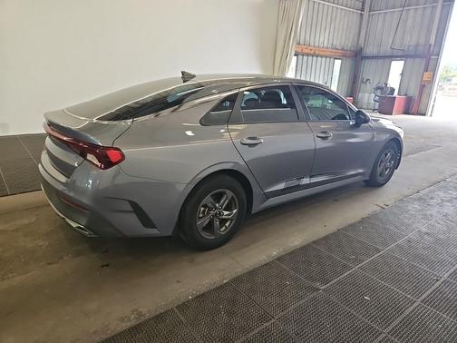 2021 Kia K5 LX