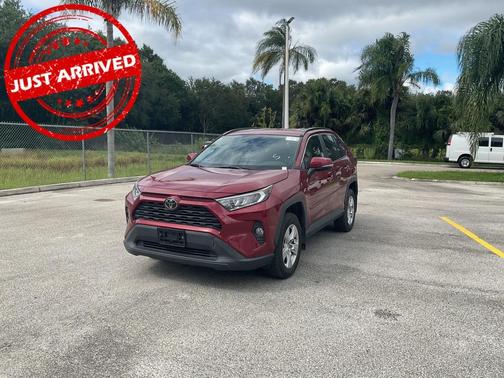 2020 Toyota RAV4 XLE