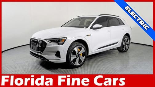 2022 Audi e-tron Premium Plus