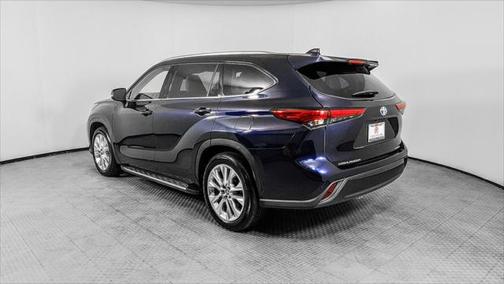 2022 Toyota Highlander Hybrid Limited