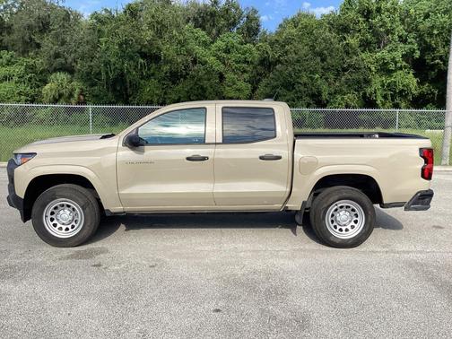 2024 Chevrolet Colorado WT