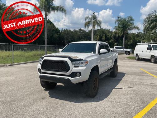 2017 Toyota Tacoma SR