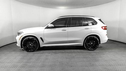 Alpine White 2022 BMW X5 SDRIVE40I M SPORT