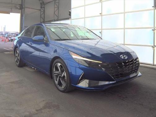 2022 Hyundai ELANTRA Limited