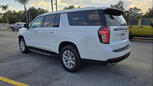2023 Chevrolet Suburban Premier