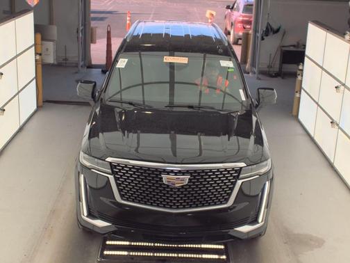 2021 Cadillac Escalade Luxury