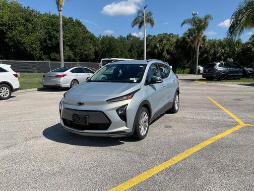 Silver Flare Metallic 2023 Chevrolet Bolt EUV LT 2LT