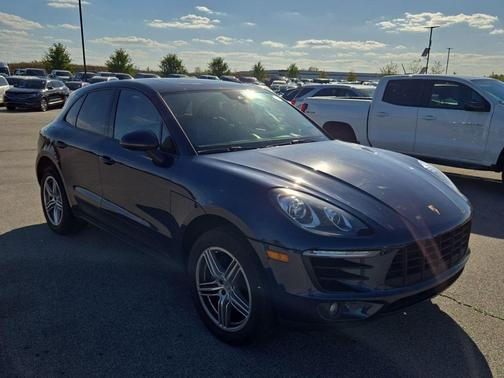 2017 Porsche Macan SUV